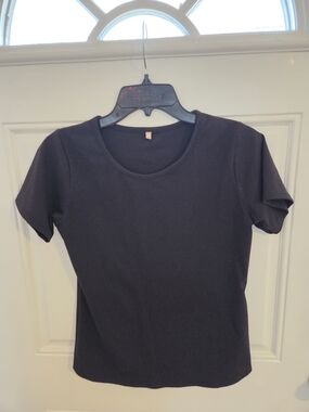 Ptula Pureluxe Black Women's Short Sleeve Crewneck Top